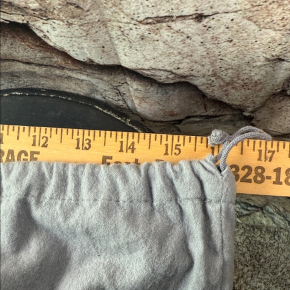 Brahmin Gray Storage Bag   A87 - Picture 3 of 3